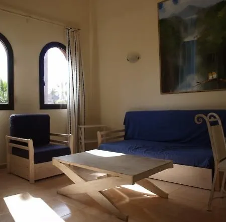 Pedro Y Guy Vandaele Apartment
